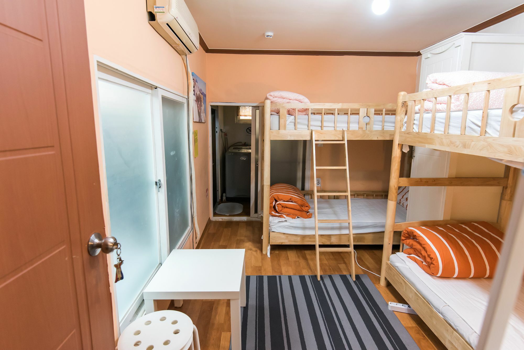 Jinho'S Black Whale Guest House & Bar سيول المظهر الخارجي الصورة